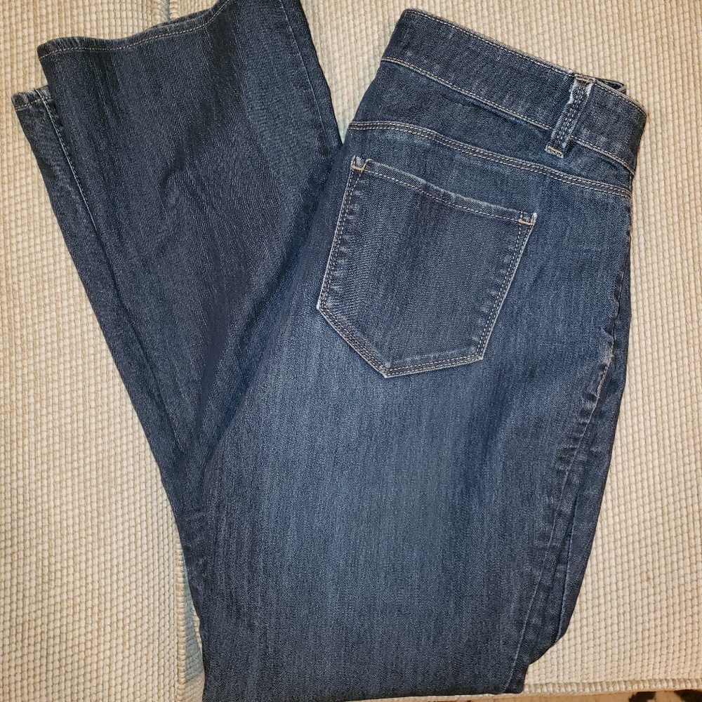 gently preowned Ann Taylor Jeans.